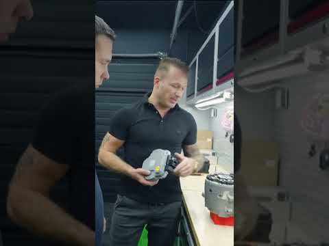 Wybuchające tranzystory? Znalazł rozwiązanie na ten problem 💪 | Jeździć, obserwować #shorts