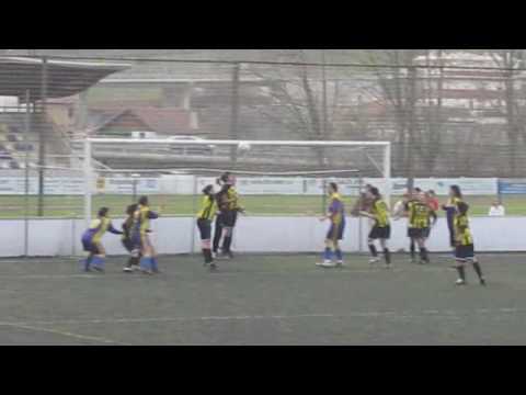 SOPELAKO UGERAGA FUTBOL TALDEKO NESKAK Elorrio taldearen aurka 2010-03-21.avi