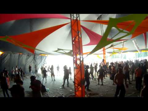 HYPNOTIC DREAMS / FROSTBITE * Samaveda 11/04/2015 Parte 4