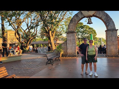 FOZ DO IGUAÇU- PR / 2025.  Marco das Três Fronteiras- Pôr do sol.
