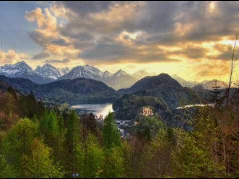 Gundula Janowitz, Soprano.  Richard Strauss, Im Abendrot, Four Last Songs.