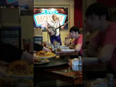 Having lunch with Roni Stoneman