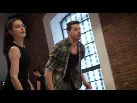 Roztančené jeviště - Souboj divadel Praha II - Peter Pecha & Petra Stehnová