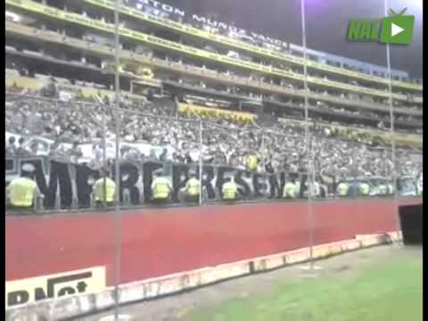 "ASÃ CANTO NUESTRA HINCHADA EN GUAYAQUIL - ATLÃ‰TICO NACIONAL EN COPA BRIDGESTONE LIBERTADORES 2015." Barra: Los del Sur &bull; Club: Atlético Nacional