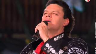 Pedro Fernandez cantando &quot;Despierta&quot; y &quot;Mi Cariñito&quot; a la Virgen de Guadalupe
