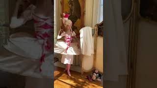Getting dressed: Marie Antoinette (2006) Movie Version