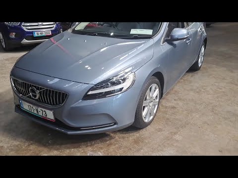 171W73 - 2017 Volvo V40 D2 120hp Inscription 19,890