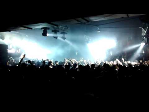 Guy Mantzur live playing Childrens with no name ft Khen @Bow, Buenos Aires, Argentina 25 Agosto 2016