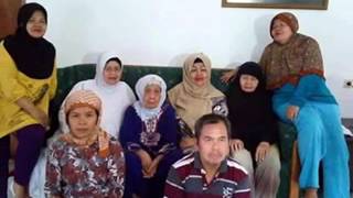 preview picture of video 'Family Gathering Keluarga Cemara April 5th - 6th, 2014 Puncak - Bogor'