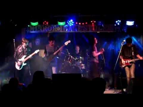 CARNIVAL SEASONS - MAD MIND - LIVE @ MIRROR IMAGE STUDIOS (BATTLE OF THE BANDS)