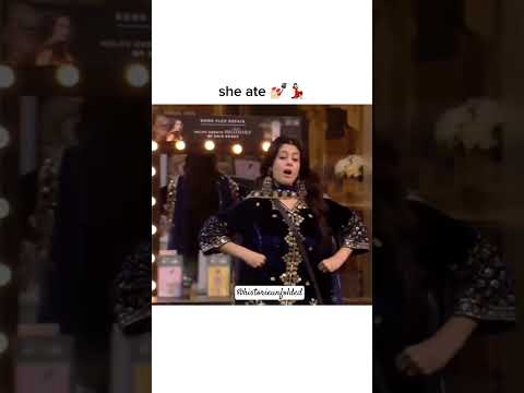 isha copying ayesha's dance 😂 #bollywood #biggboss #ishamalviya #ayeshakhan #shorts