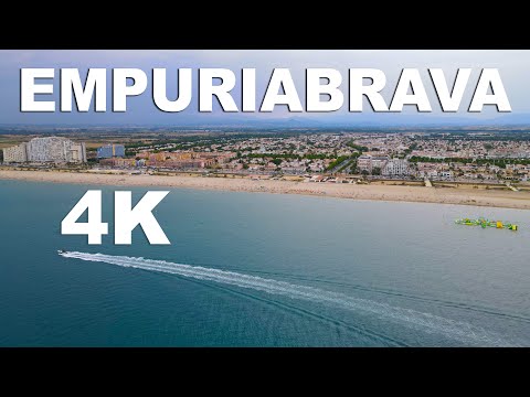 Playa EMPURIABRAVA - Vistas aéreas preciosas 4K - Cataluña, España