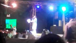 Funny Face cracks jokes as host of Nite of 1012 Laughs and Music Funny Face cracks jokes as host of Nite of 1012 Laughs and Music
