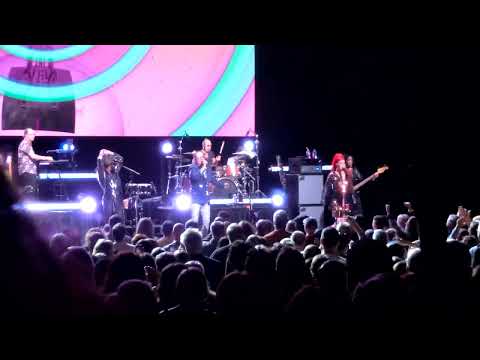 The B-52’s - Rock Lobster - Live in Atlanta