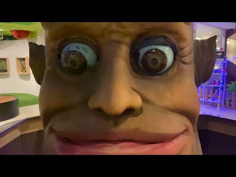 A Room For Two by Phanut Thaipakdee