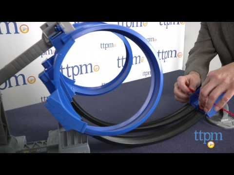 Disney/Pixar Cars Riplash Racers Piston Cup Double Loop Challenge from Mattel