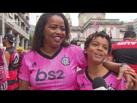 "Flamengo festeja o título da Libertadores com a torcida" Barra: Nação 12 &bull; Club: Flamengo