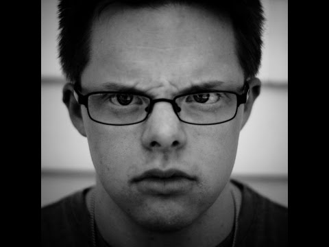 JV & Elvis - Retarded Rapper 'Laz-D'