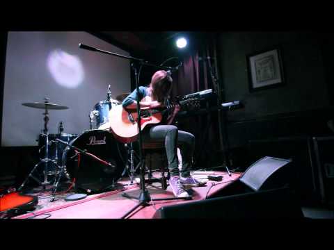 Cherry TV - Becky Langan Live "Dueling Ninjas" by Trace Bundy - Castle Hotel, Manchester