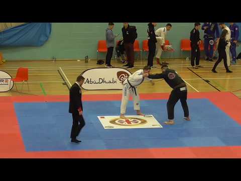 River Dillon vs James Halfhide - British National Pro 2018 - Brown Adult - Open