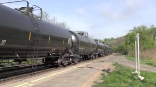 preview picture of video '[HD] CSX Loaded Oil Train K002 at Amsterdam, NY'
