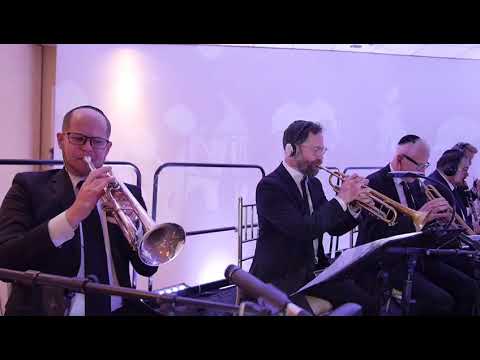 Mona freilach band march