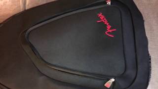 Video thumbnail for Unboxing And Review Of Fender FA610 Dreadnought Gigbag by vincent ryan borres