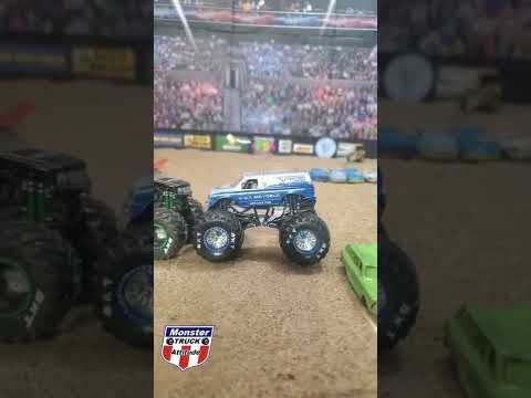 MONSTER JAM Diecast Racing |Monster Energy VS Air Force| #shorts