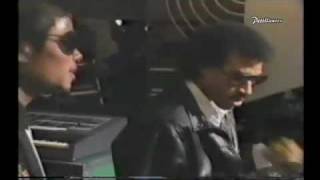 Michael Jackson and Lionel Richie - Behind the scenes of We Are The World