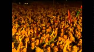 Ian Brown - She Bangs The Drums (Glastonbury Festival 2005)