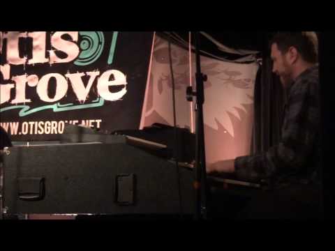 Otis Grove - 'Hendrix Medley' - Live In Boston