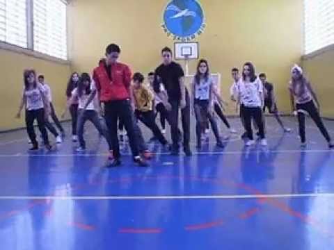 Thriller - Michael Jackson (Coreografia) Colégio Pró Saber Bio, 1ºEMA - 2012