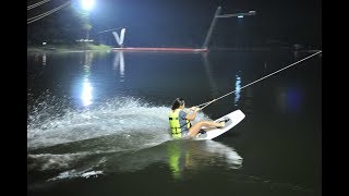 preview picture of video 'Wake board at night. มาเล่นเวคบอร์ดกันเถอะ'