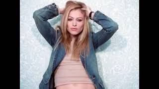 Yo no soy esa mujer (Versión ingles) Paulina rubio