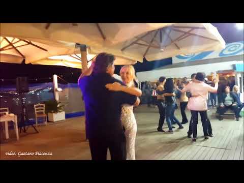 Gabriele Pagliarani (Bagno 26 Rimini) balla "Romagna Mia" alla Festa degli Stagionali (30.09.17)