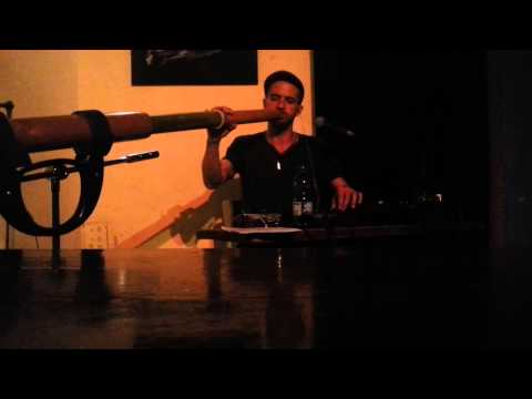 Eran Hollander Live - Bobby Mcferrin - "Circle Song 4" - 15.9.2013 @ Tsuzman Bar Tel Aviv
