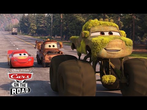 How Ivy Met Lightning McQueen | Cars on the Road | Pixar Cars