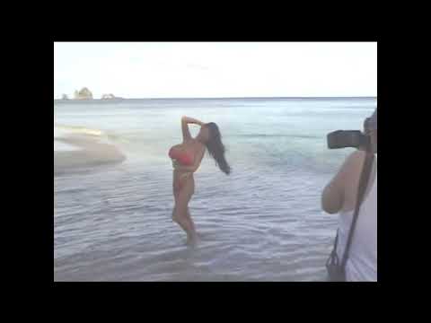 Minka Bikini