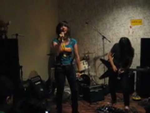 Date With The Night (Yeah Yeah Yeahs cover) video thumbnail