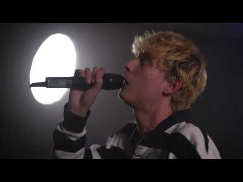 WXLFLESS - Rendőrbá (live @ Orange)