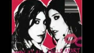 the veronicas - what&#39;s goin&#39; on