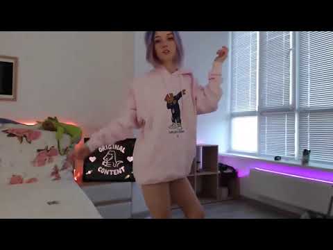 Лея Горная тверкает на камеру . Слив бонки . TWERK LEYA GORNAYA.