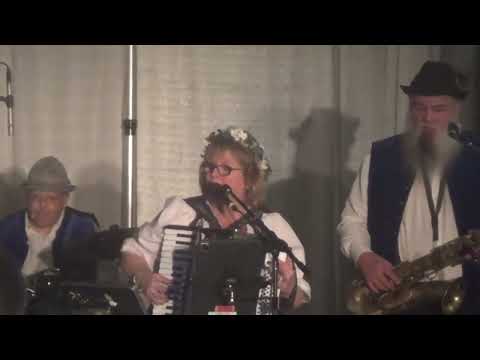 Linda Lee & The Golden-Aires "I Got A Wife" "Just Because"