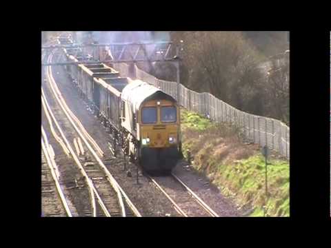 Claggy Freightliner class 66, 66621 exits Bathampton Loop