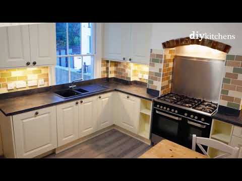 Innova Silsden Traditional Kitchens - 60 Second Showcase - Part 1