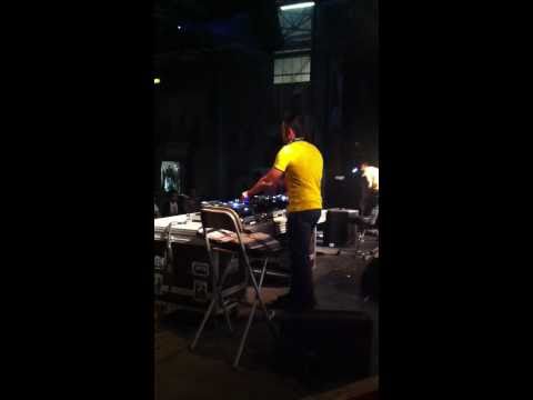 Florian Svein mixe @ Double Mixte Lyon (Kontest Tour Mix.dj 22.04.11)