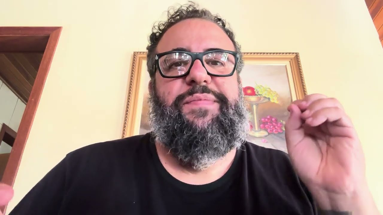 O fantástico clube do Livro de Felipe Neto