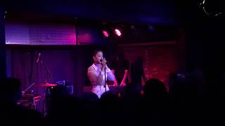 Grace Carter - Heal me - live in Köln