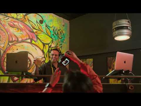 NOCTURNOS SESSIONS #09 - CARLOS SAAVEDRA (BLUE BERRIES,HAY LUPITA,WORLD HOLD OND,SWAGON,SLOW)