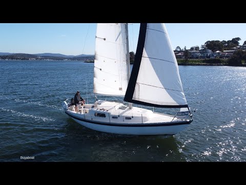 Compass 29 Cruising Yacht - Walkthrough